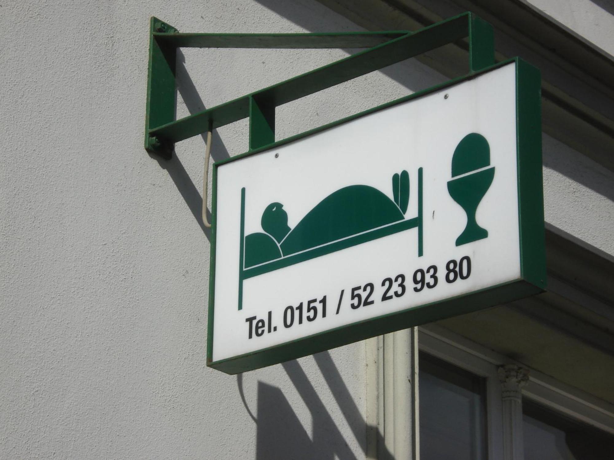 Hotel Pension Zur Faehrbruecke Stralsund Exterior foto